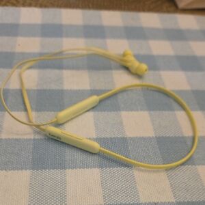 Beats  Flex Yellow Wireless Earbuds
